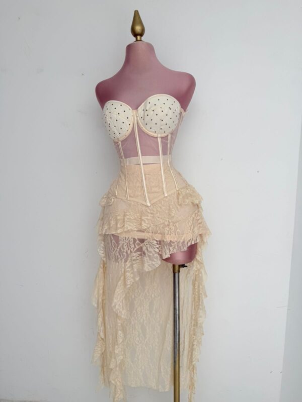FALDA 064