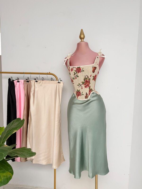 FALDA 065